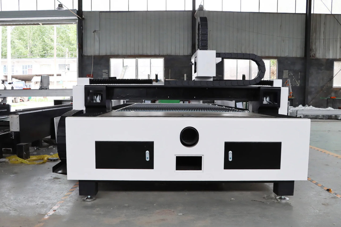 New Launching Cheap fiber laser cutting machines 4000*2000mm High Precision fiber laser cutting tools for metal plate