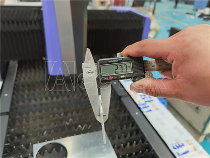 6090 6010 Metal Laser Cutting Machine High Accuracy Thin Plate Small Cnc 2kw 3kw Fiber Laser Cutting Machine Price