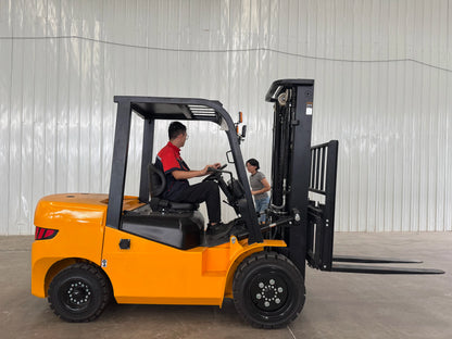 Mini forklift for fast delivery of earthmoving machinery engineering construction farm handling forklift