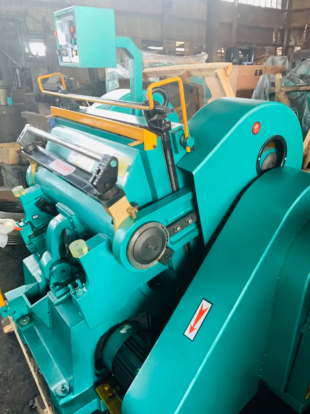 Heavy Duty Automatic Flat Bed Label Paper Box Die Cutting Machine Carton Printing Slotting Die-cutting Creasing Machine